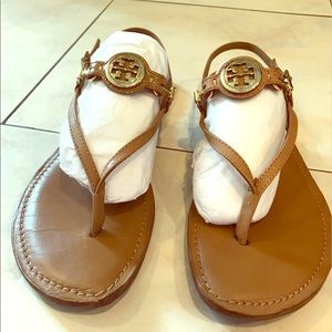 Tory Burch Ali thong sandal tan